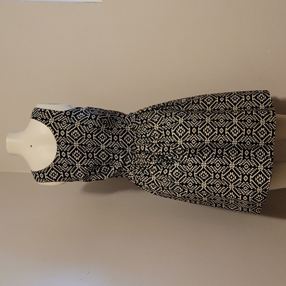 DEX sheer V neck front dress - Picture 8 of 10